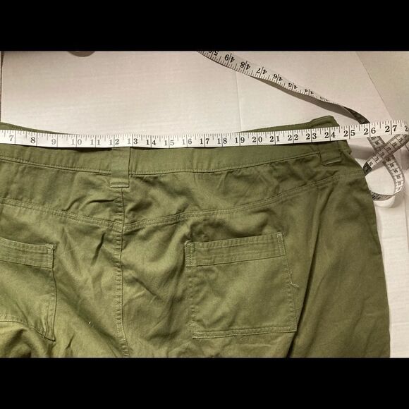 ONLY NECESSITIES, Olive Green Women’s Cargo Pants Inseam 27.5 Size 34WP Capri - Picture 7 of 16